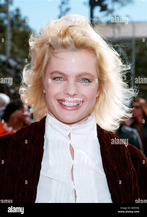 Erika eleniak hi